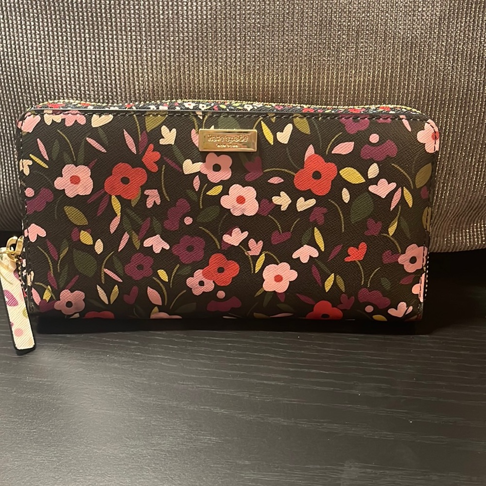 Kate Spade floral wallet, gently used